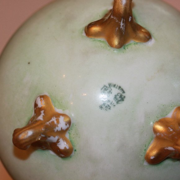 Vintage Porcelain Hair Receiver AUSTRIA Footed Purple Iris Hand Painted - Picture 4 of 4